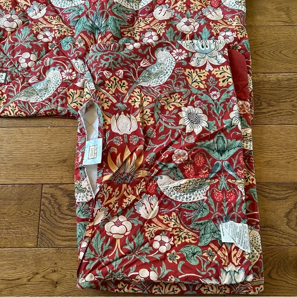 William Sonoma William Morris Queen Comforter Strawberry Thief Print Pillow Sham